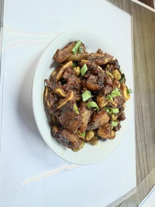 豚耳フライ / Fried Pork Ear